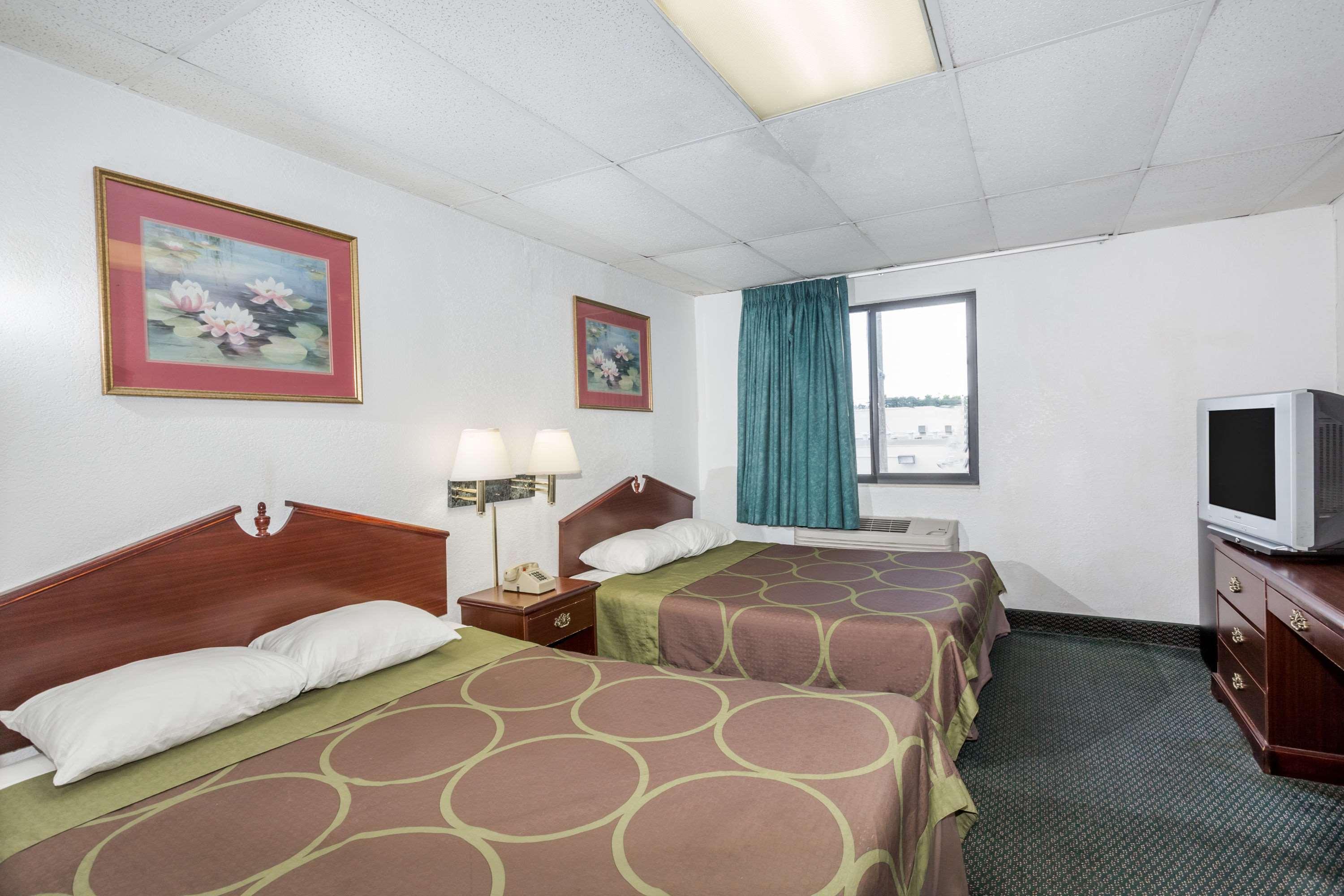 Super 8 by Wyndham Pompano Beach Exterior foto