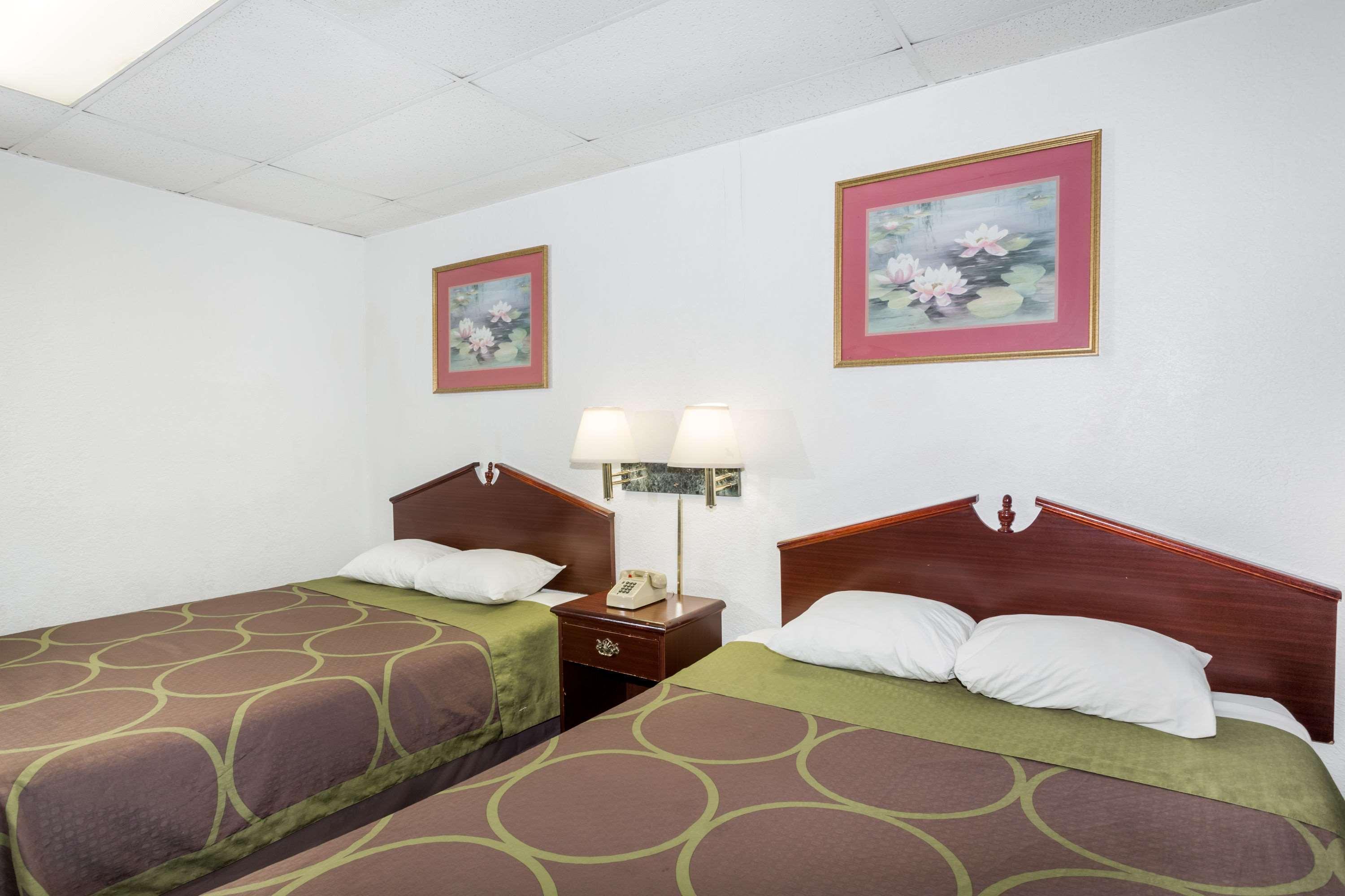 Super 8 by Wyndham Pompano Beach Exterior foto